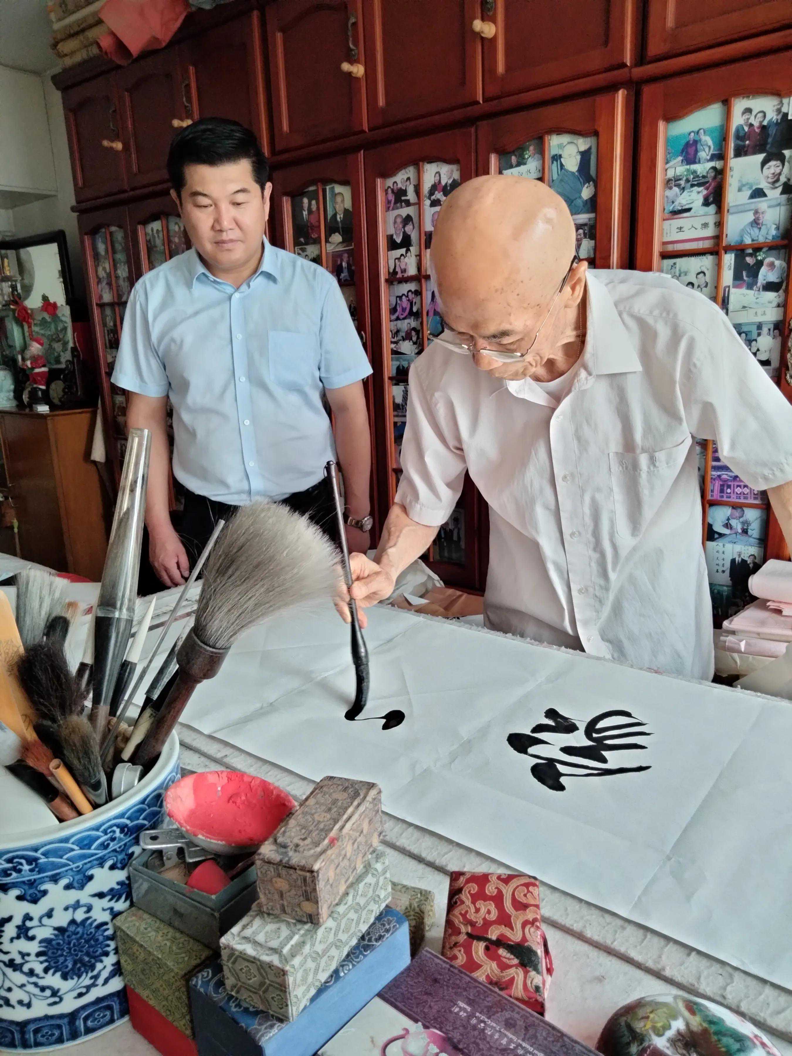闫振堂先生为薛文明题赠作品“收藏家”