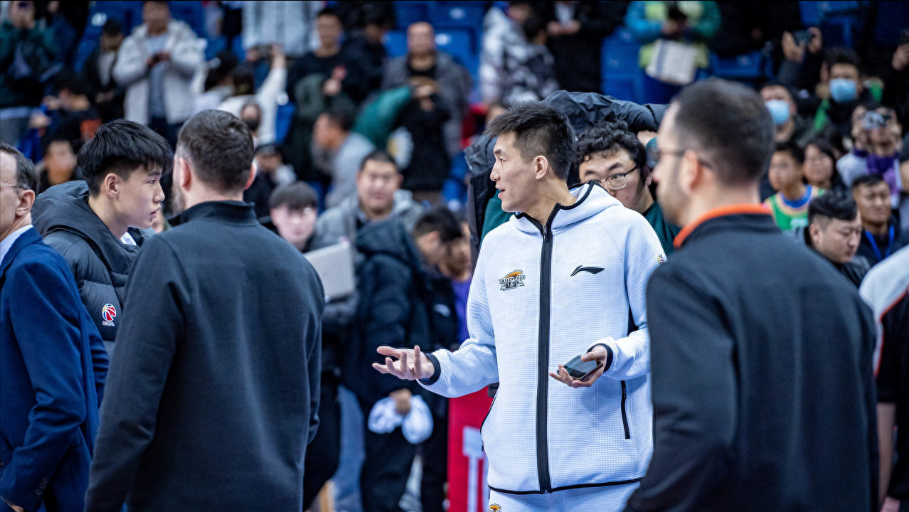 杜锋遗憾！CBA最佳教练人选敲定，郭艾伦摊牌，杨鸣辽篮喜不胜收