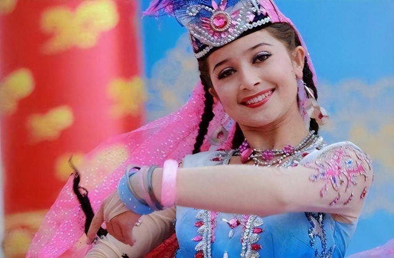 为何新疆女子很少嫁到内地？当地姑娘说了大实话，内地男生多看看