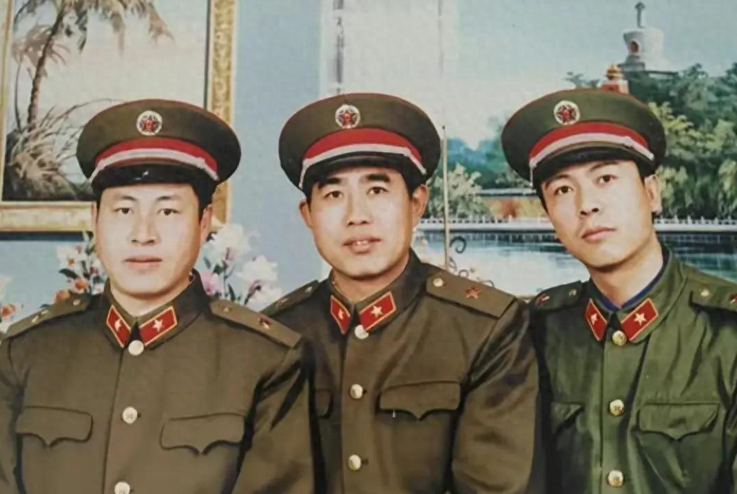 83年把接班机会让给二哥 ，他进供销社我去当兵，如今养老差太远
